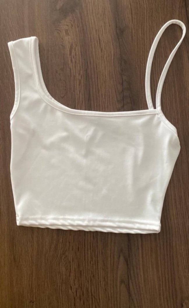 Beyaz İnce Askılı Kısa Pamuklu Atlet - Görsel 2