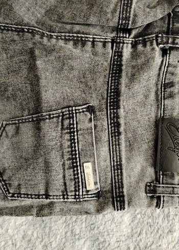 kız çocuk kot şort yırtık vs yoktur 4-5 yaş - Görsel 2