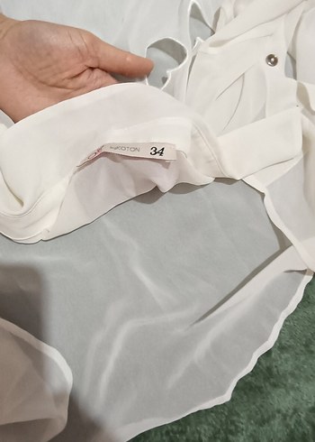 Düğmeli kalp detaylı şifon zarif gömlek - Görsel 3