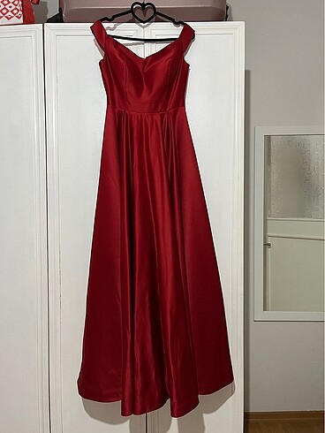 Alfabeta Kırmızı abiye elbise