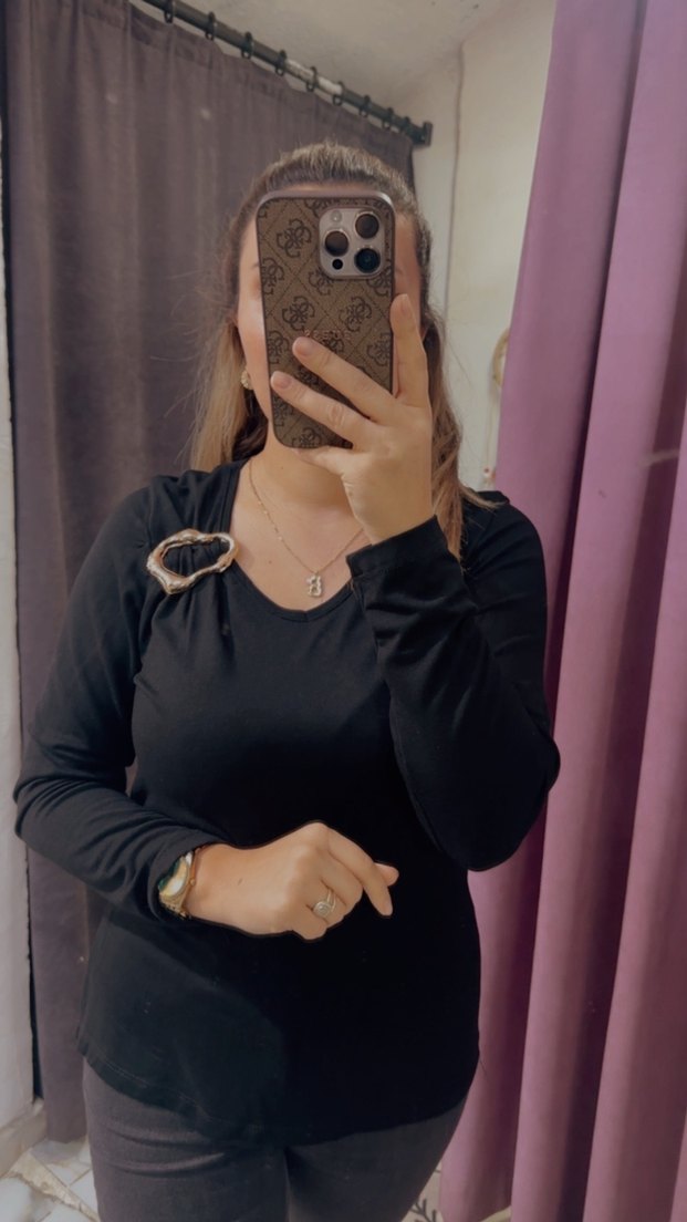 Siyah Süet Uzun Kollu V Yaka Bluz - Görsel 3