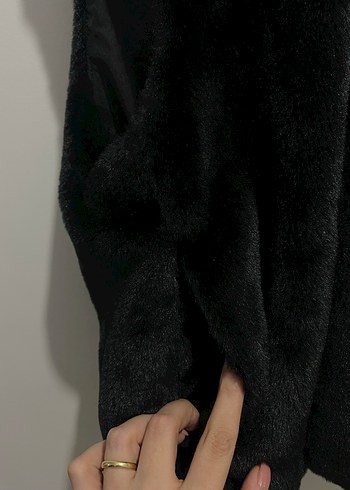 Siyah Kadın Kürk Detaylı Kolsuz Yelek - Görsel 2
