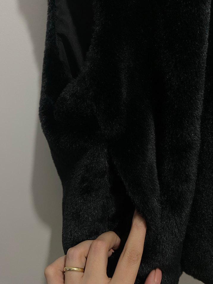 Siyah Kadın Kürk Detaylı Kolsuz Yelek - Görsel 2