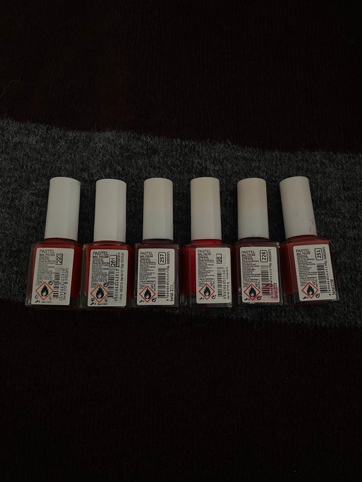 Pastel  Kırmızı Oje Seti - Görsel 2