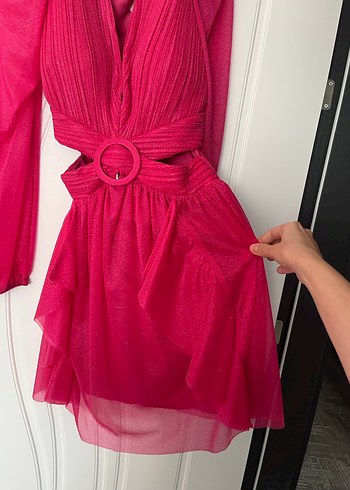 Pembe V Yaka Mini Fırfırlı elbise - Görsel 3