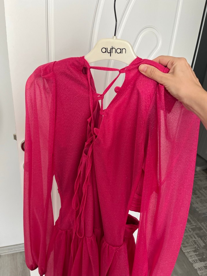 Pembe V Yaka Mini Fırfırlı elbise - Görsel 2