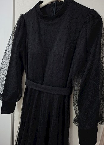 Klasik Zarafet Siyah Uzun Tesettür Elbise - Görsel 4