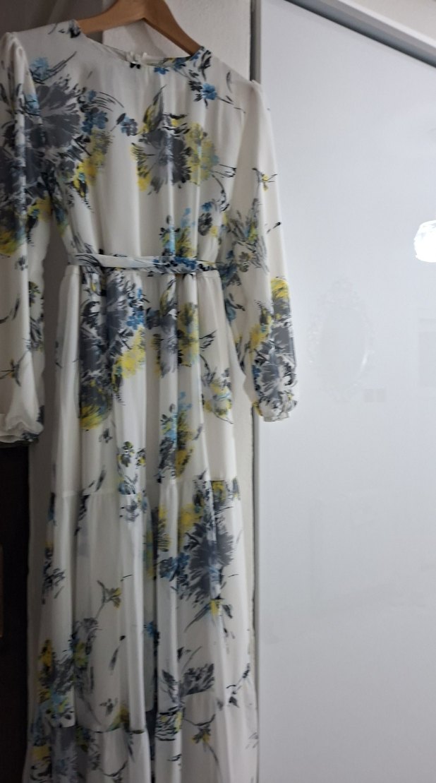 Bohem Tarz Gri Çiçekli Uzun Elbise - Görsel 3