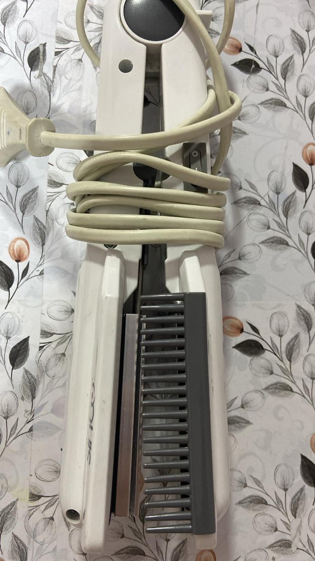 Sinbo Beyaz Saç Düzleştirici - Görsel 2