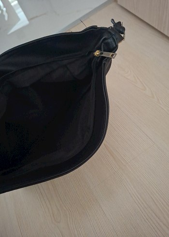 Siyah Deri Tokalı Kadın Çanta - Görsel 4