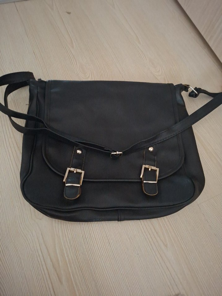 Siyah Deri Tokalı Kadın Çanta - Görsel 2