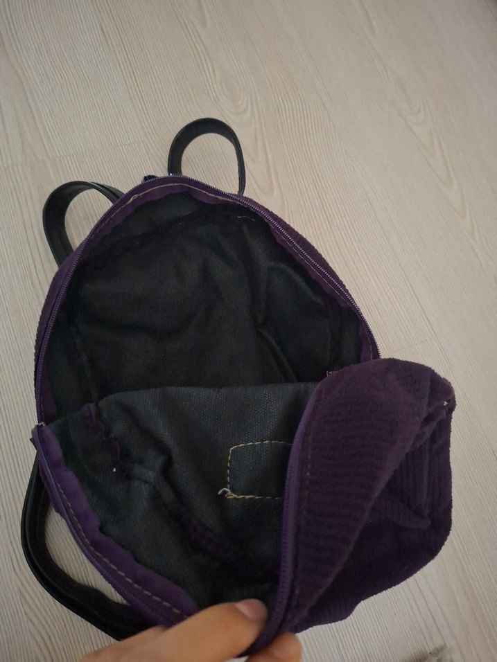 Mor Kadife Fermuarlı Sırt Çantası - Görsel 4