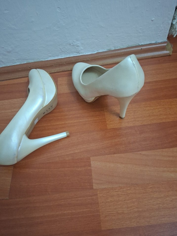 Krem Parlak Stiletto Kadın Topuklu Ayakkabı - Görsel 5