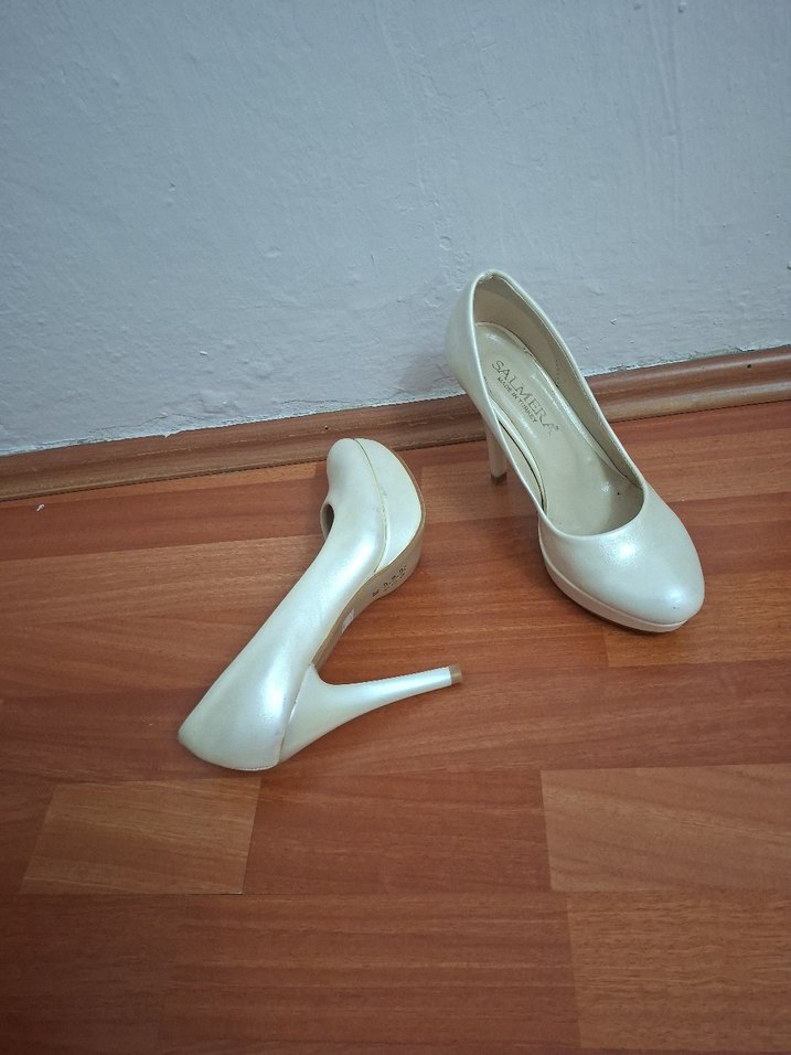 Krem Parlak Stiletto Kadın Topuklu Ayakkabı - Görsel 4