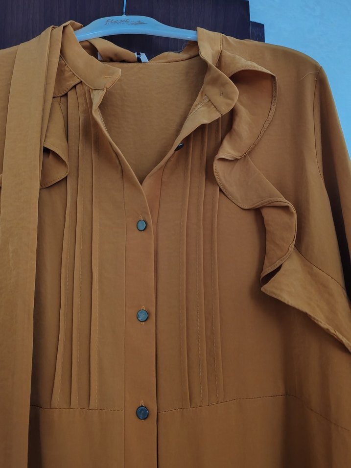 Uzun Kollu Fırfırlı Tunik - Görsel 2