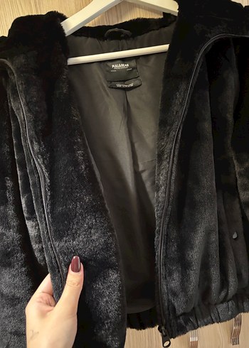 Pull and Bear Pull and Bear Siyah Kapüşonlu Suni Kürk Ceket