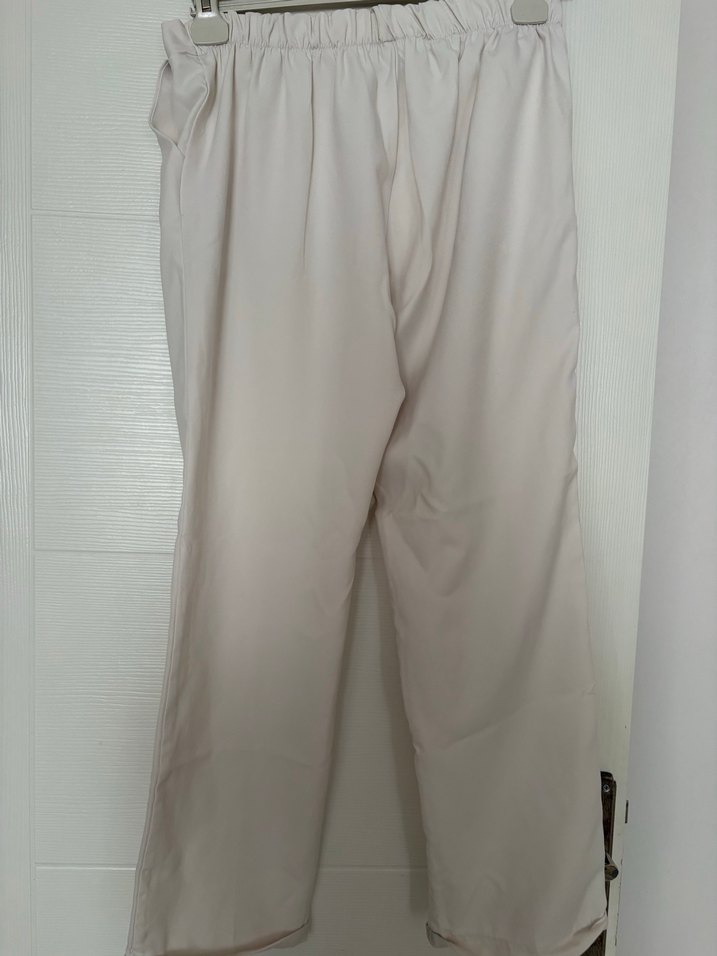 Beyaz Rahat Kesim Midi Kadın Kumaş Pantolon - Görsel 3