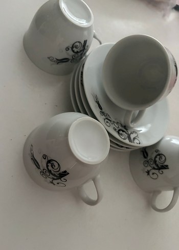 Beyaz Desenli 4'lü Kahve Fincanı Seti - Görsel 2