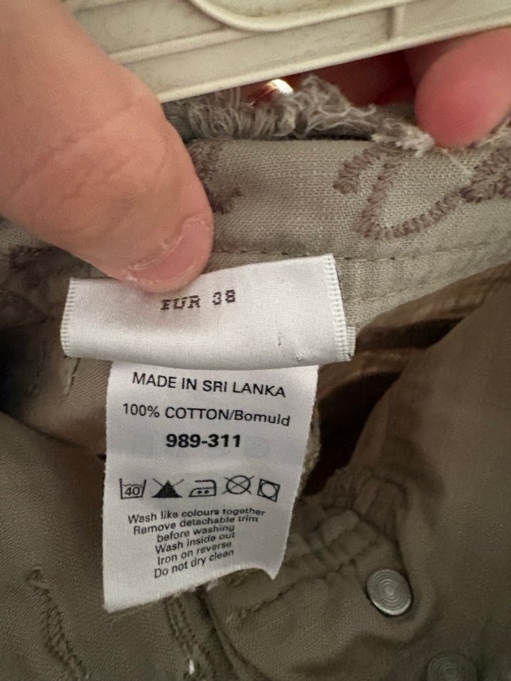 Gri Kemerli Keten Kadın Bermuda Şort - Görsel 4