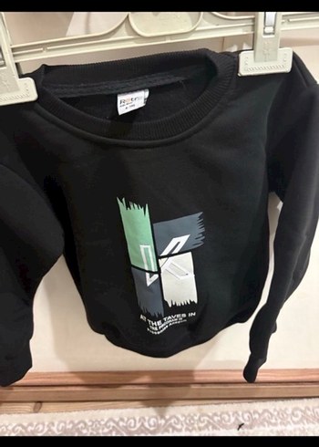 Erkek Çocuk Siyah Baskılı Sweatshirt - Görsel 2