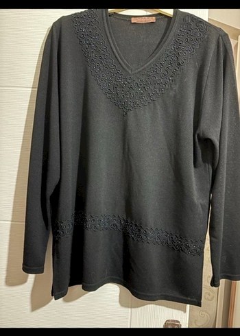 Siyah V Yaka Kadın Triko - Görsel 2