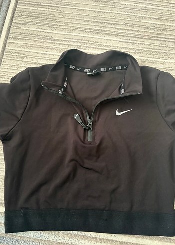 Kadın Siyah Yarım Fermuarlı Crop Top - Görsel 3