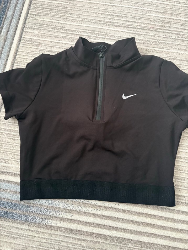 Kadın Siyah Yarım Fermuarlı Crop Top - Görsel 2