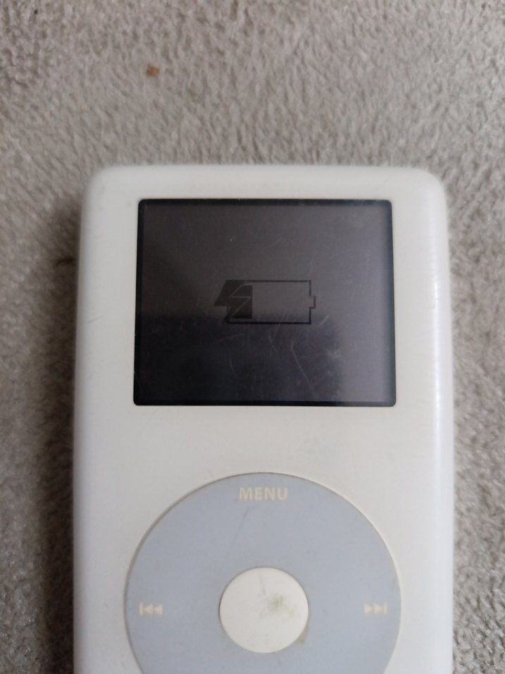 Beyaz iPod 5. nesil  20gb ve Şarj Kablosu - Görsel 4