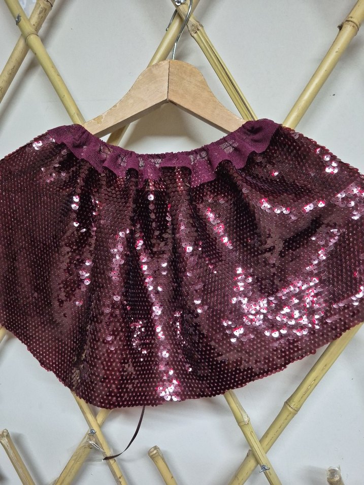 Parlak bordo Fırfırlı  pelerin - Görsel 3