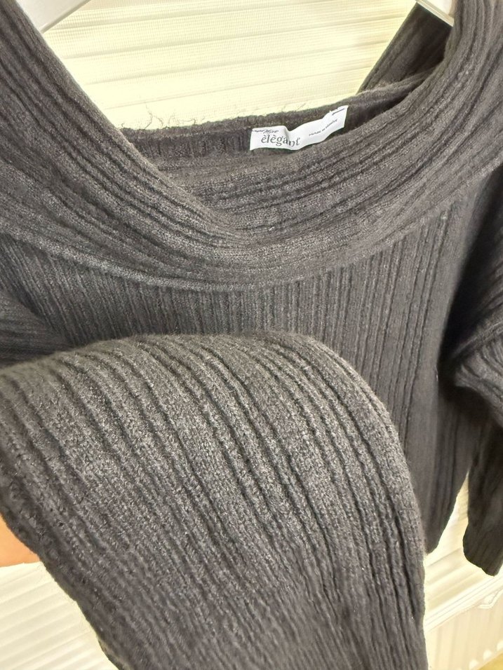 Siyah Oversize Triko Kadın Kazak - Görsel 3