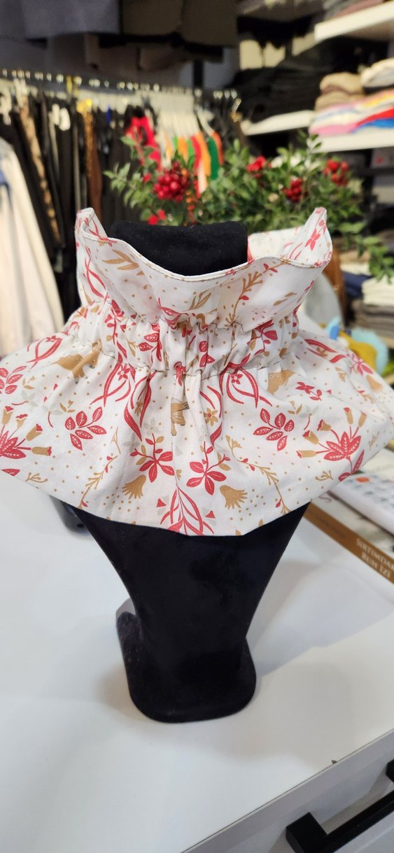 Tak çıkar fırfırlı boyunluk - Görsel 3