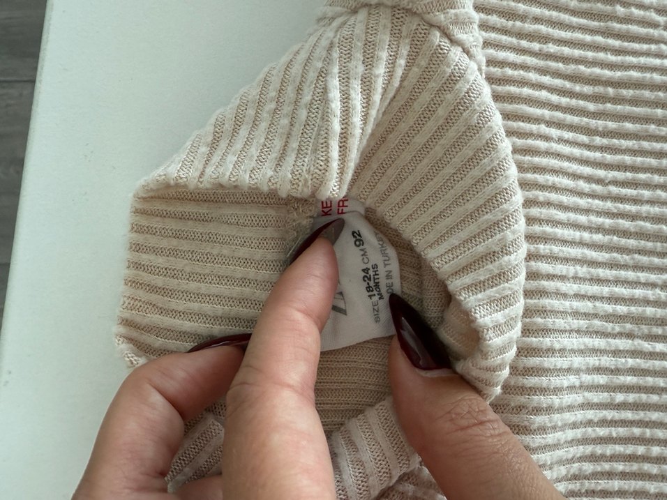 Kız Çocuk Bej Triko Boğazlı Kazak - Görsel 2