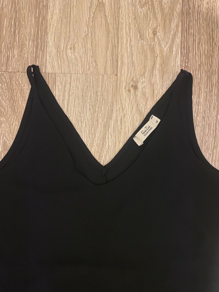 Kadın Siyah V Yakalı Basic Atlet - Görsel 3