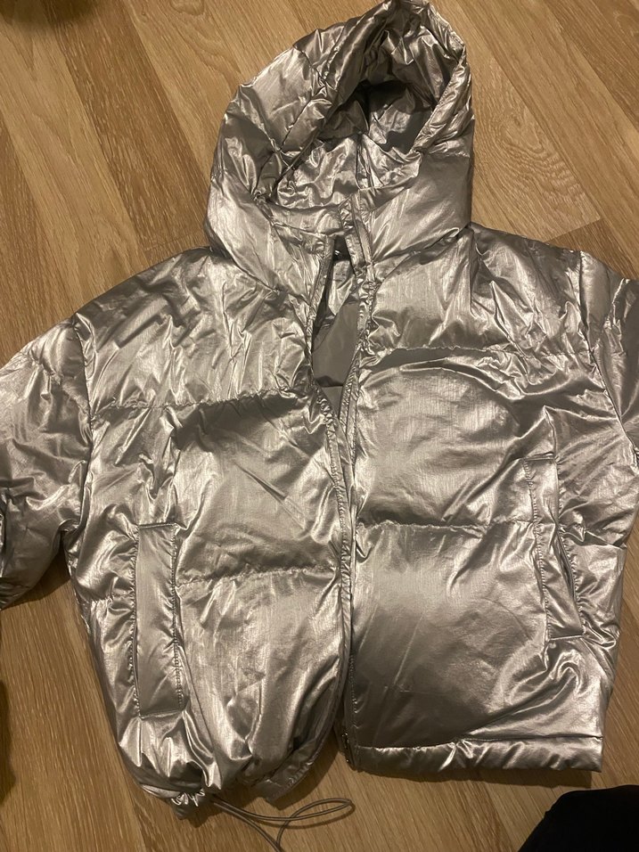 Gri Kapüşonlu Kadın Kış Montu - Görsel 3