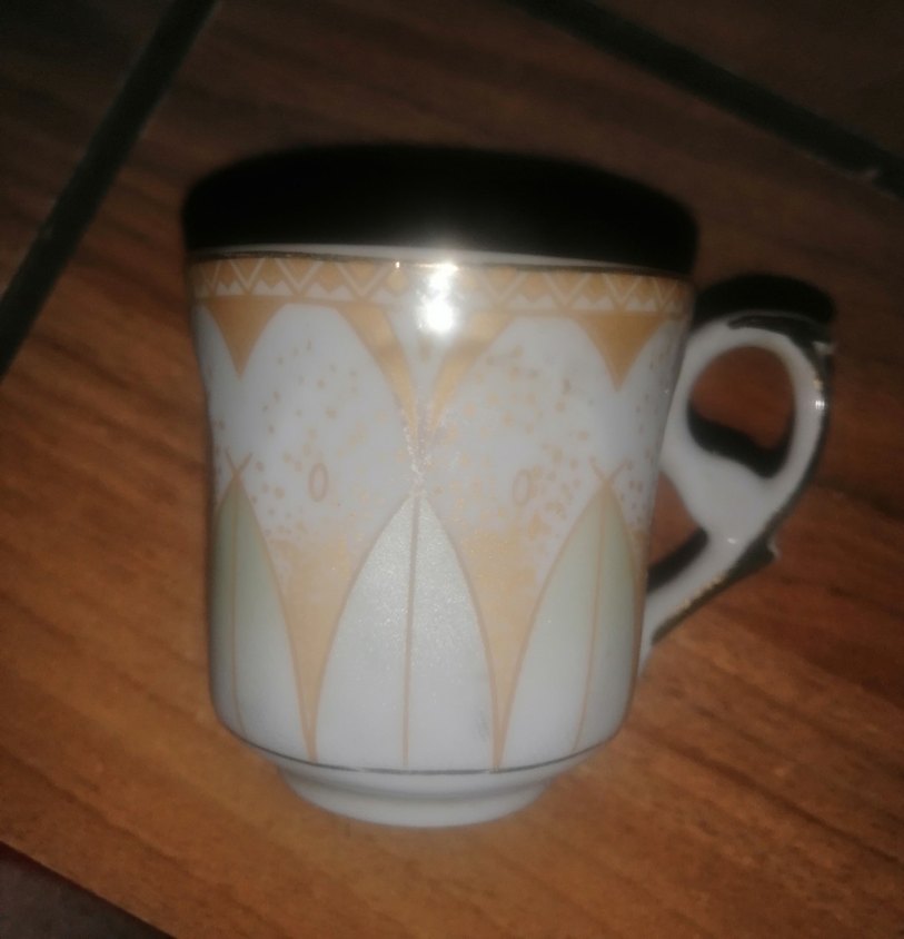 Beyaz ve Açık Desenli Fincan Takımı - Görsel 2