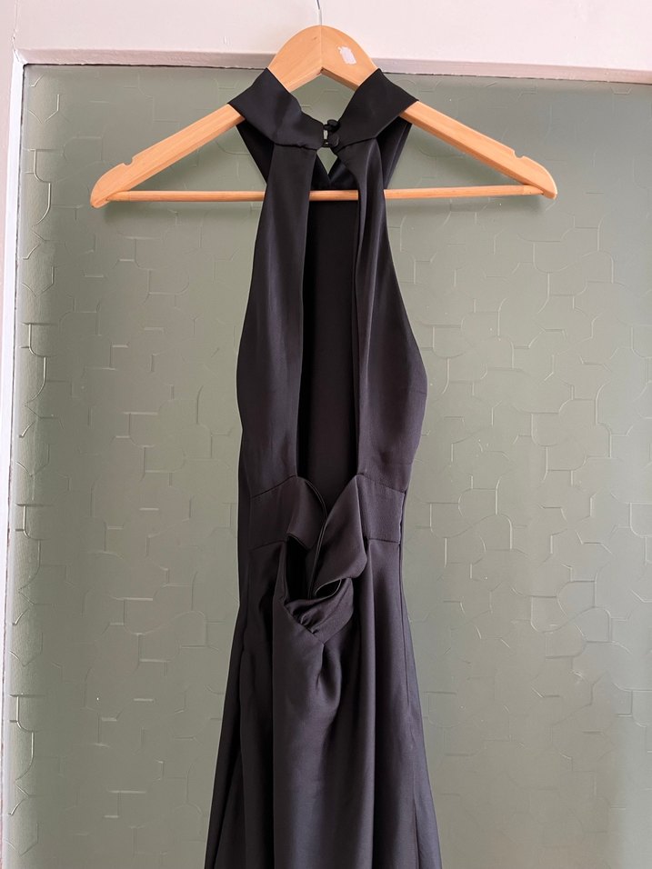 Sırtı açık siyah Kokteyl Elbisesi - Görsel 4