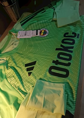 ORİJİNAL FENERBAHÇE YEŞİL KALECİ MAÇ FORMASI - Görsel 2