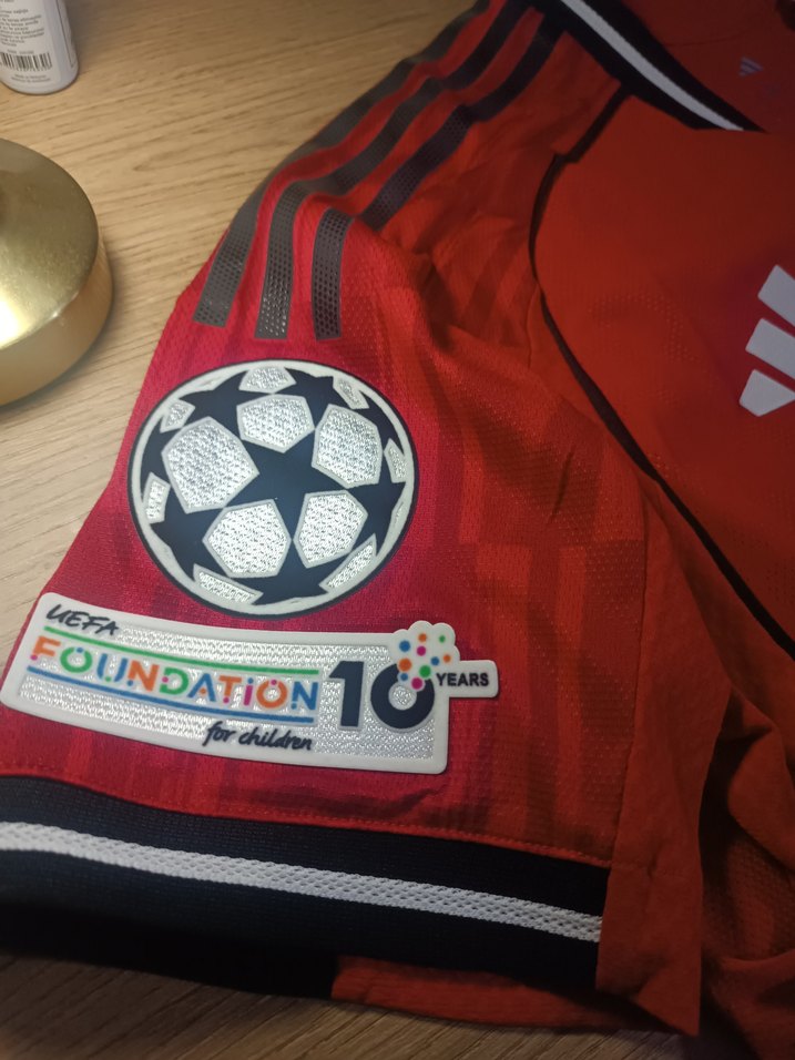 ORİJİNAL MANCHESTER UNİTED AUTHENTİC MAÇ FORMASI - Görsel 3