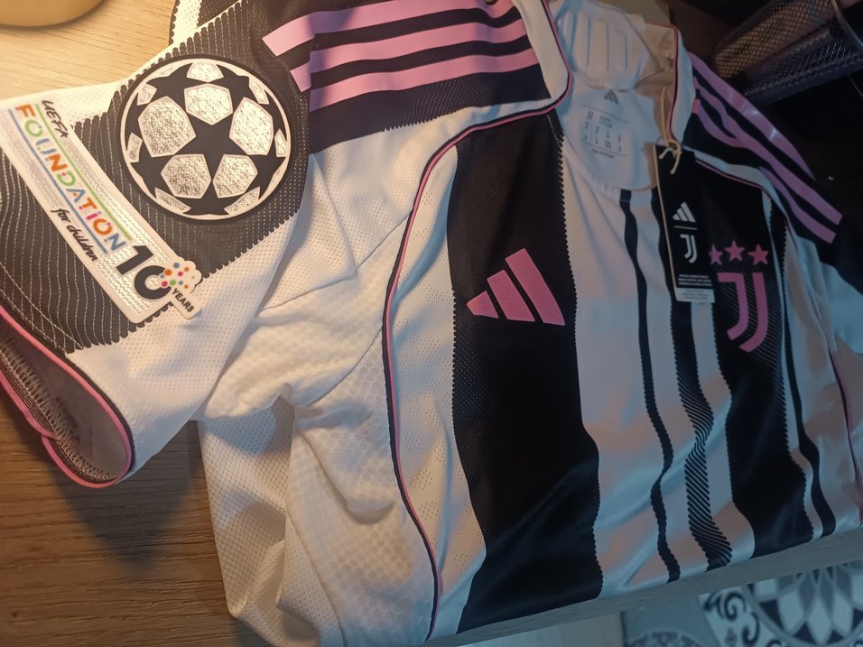 ORİJİNAL JUVENTUS AUTHENTİC MAÇ FORMASI - Görsel 2