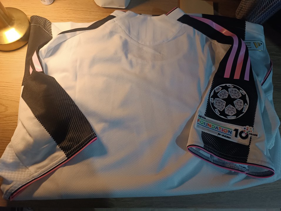 ORİJİNAL JUVENTUS AUTHENTİC MAÇ FORMASI - Görsel 5