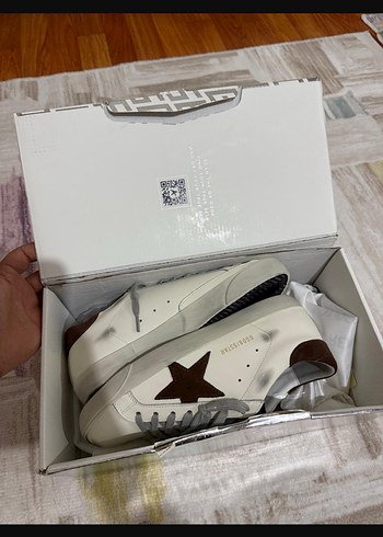 Golden Goose Deluxe 40