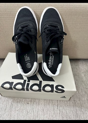 Adidas 40