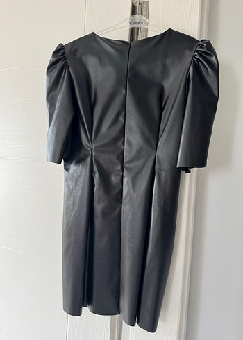 Drapeli Siyah Deri Kısa Elbise - Görsel 2