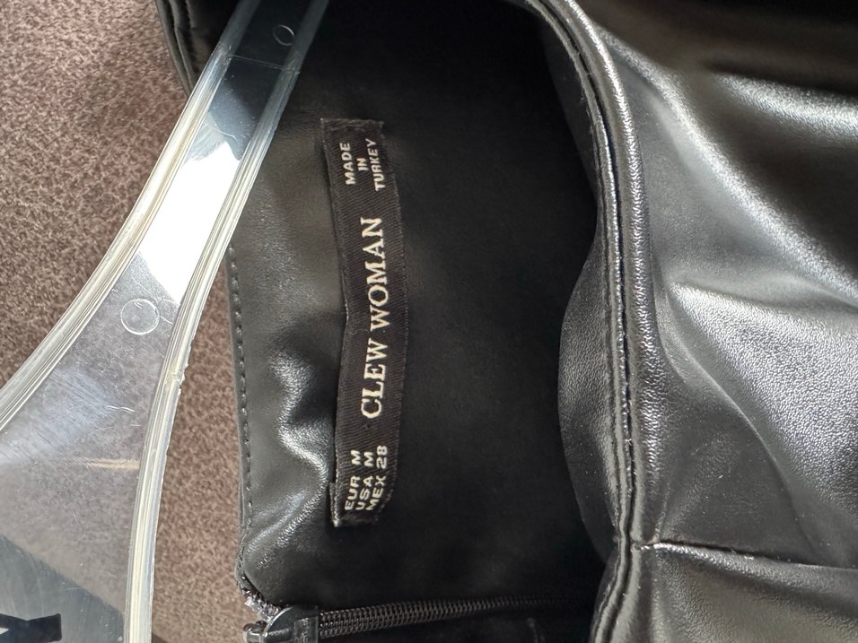 Drapeli Siyah Deri Kısa Elbise - Görsel 3