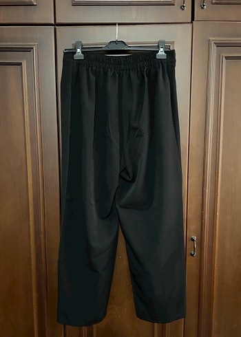 Siyah Kadın Beli Lastikli Kumaş Pantolon - Görsel 2