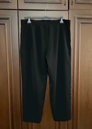 Siyah Kadın Düğmeli Kumaş Pantolon - Görsel 2