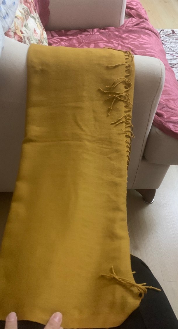 Camel Renkli Saten Dokulu Kadın Şal - Görsel 2