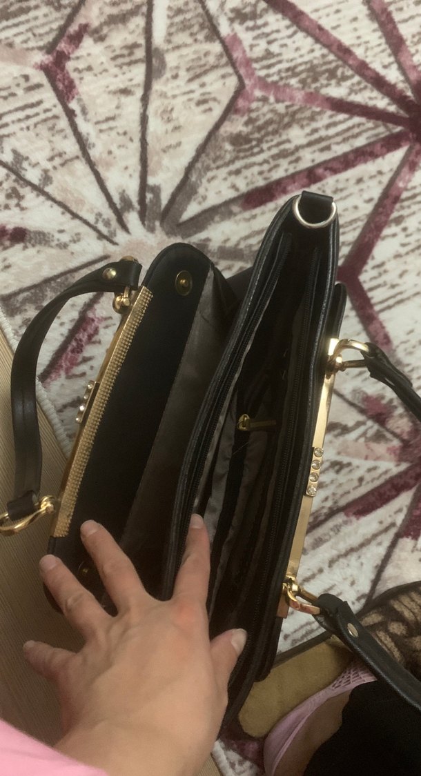 Siyah Deri Tokalı Yılan Desenli Kadın Çanta - Görsel 3