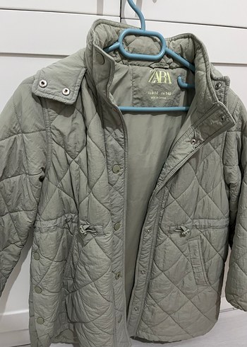 Zara 9-10 yaş Kapüşonlu Gri Kız  Çocuk Mont - Görsel 2