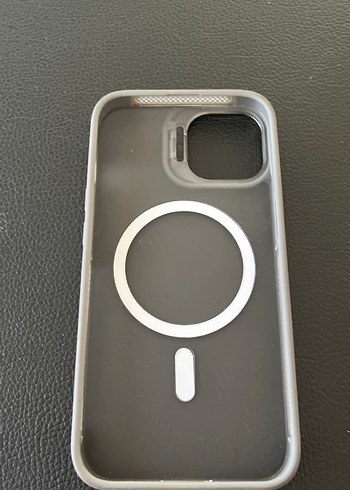 İPhone 13-14 Düğmeli Beyaz Gri Telefon Kılıfı - Görsel 3